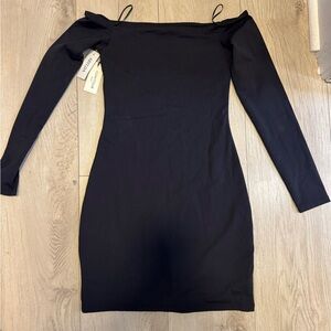 Aritzia contour Black Long Sleeve Dress